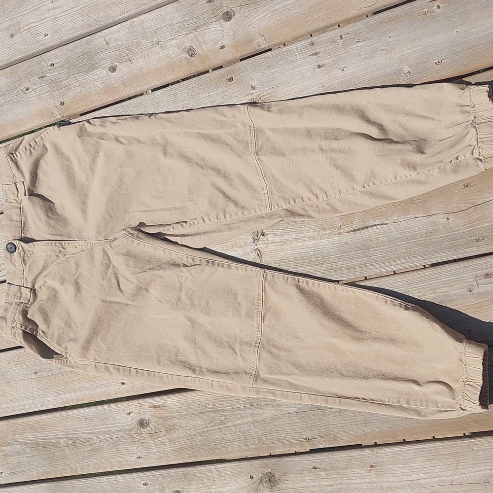 Ardene khakis